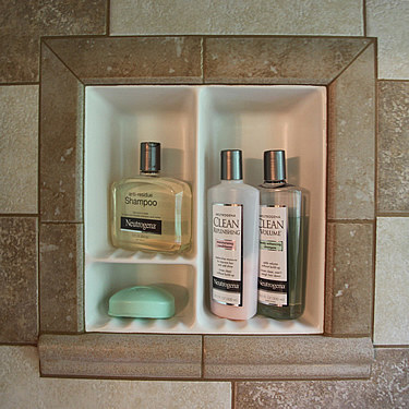 Pictured Framed Recessed Shampoo5